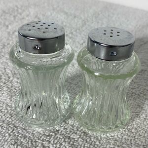 Vintage Ribbed Clear Glass Salt and Pepper Shakers with Silver Tops